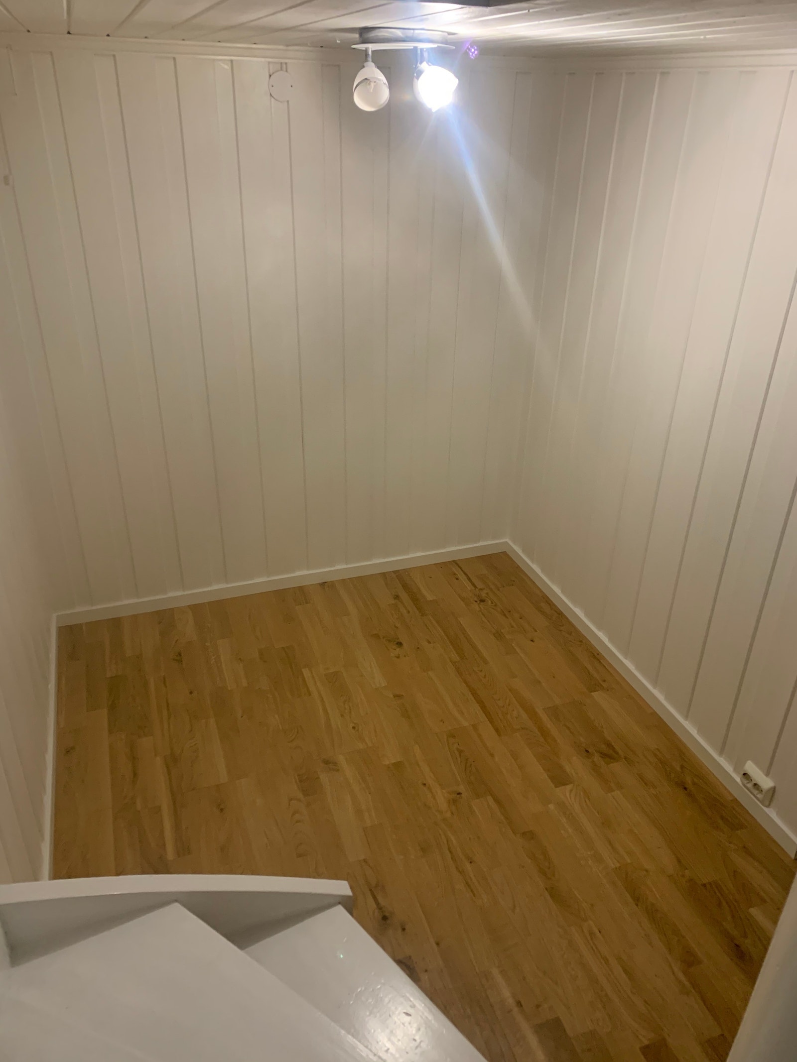 Trapp ned til underetasjen Galleribilde