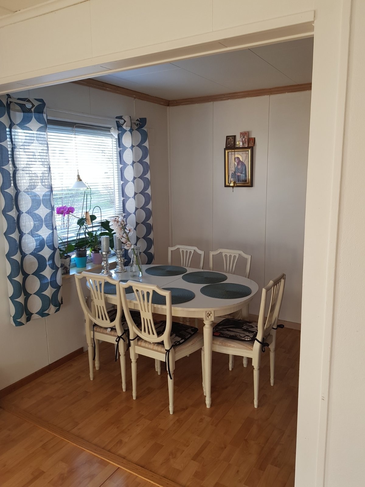 Spisestua første etasje Galleribilde