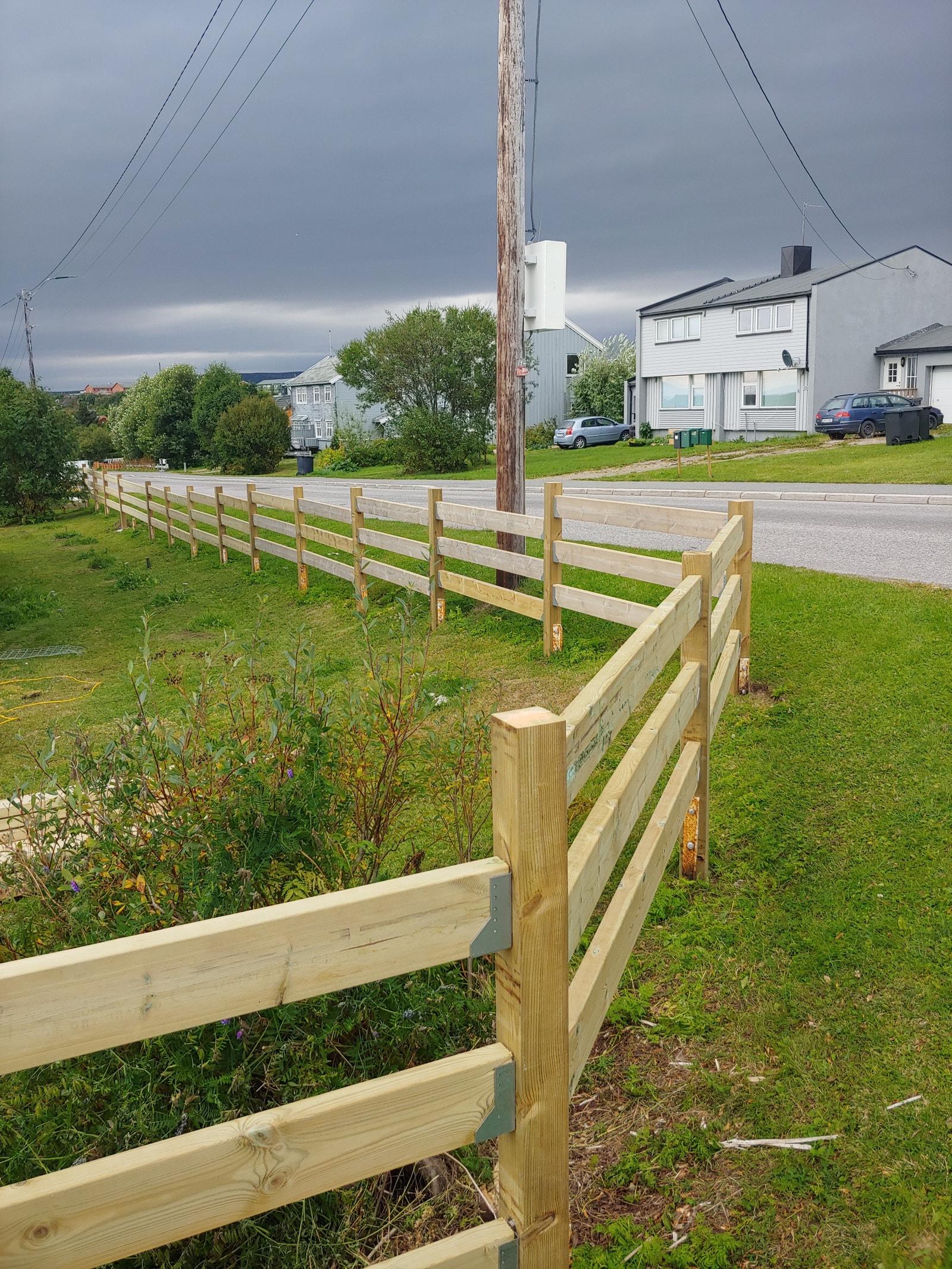 Gjerdet - ved hovedveien Galleribilde