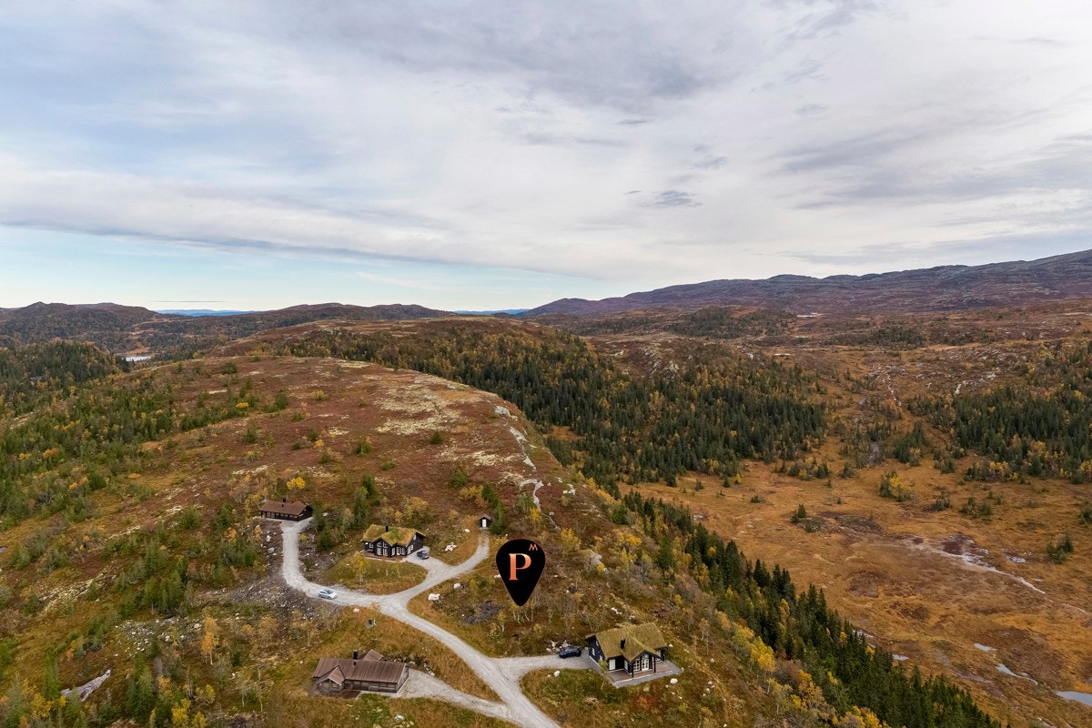 Det er ca. 20 min kjøring fra Eggedal, drøyt 1,5 timer fra Drammen og om lag 2,15 timer fra Oslo. Galleribilde