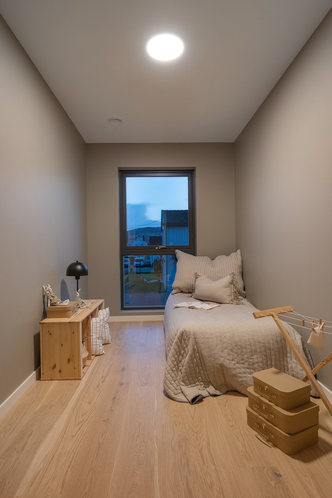 Gjesterom, lekerom eller hjemmekontor? Her innreder du enkelt etter egne behov. Galleribilde