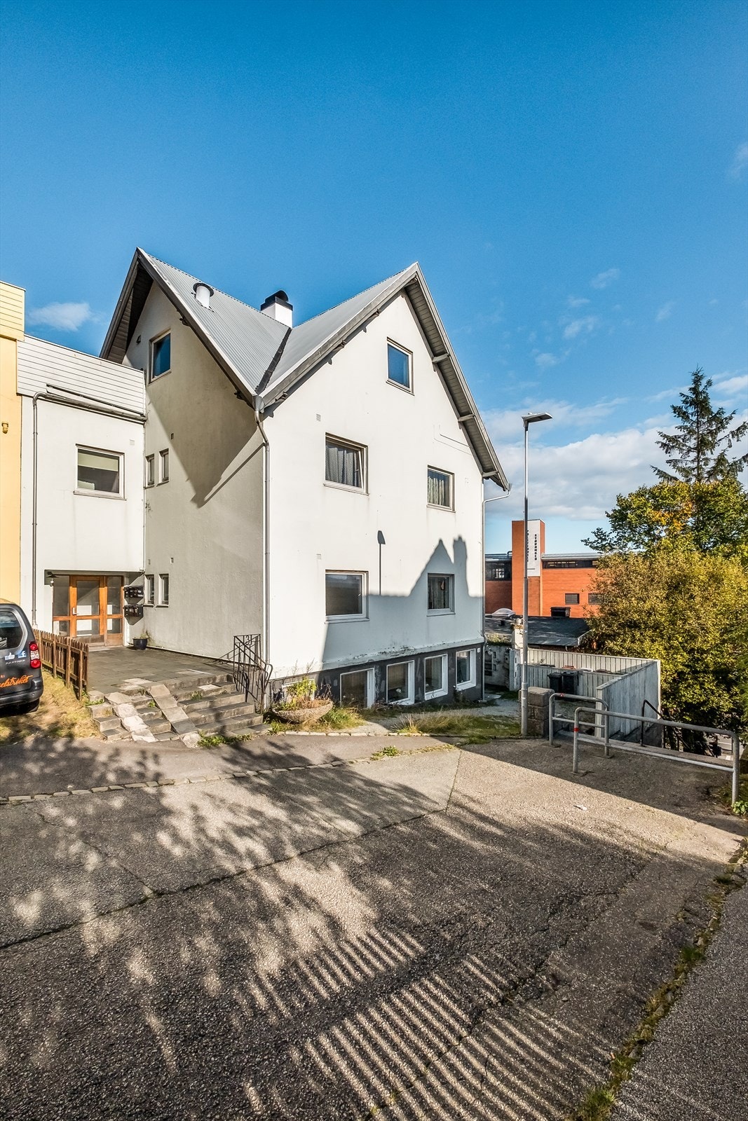 Leiligheten ligger i 1.etg i flott murbygg Galleribilde
