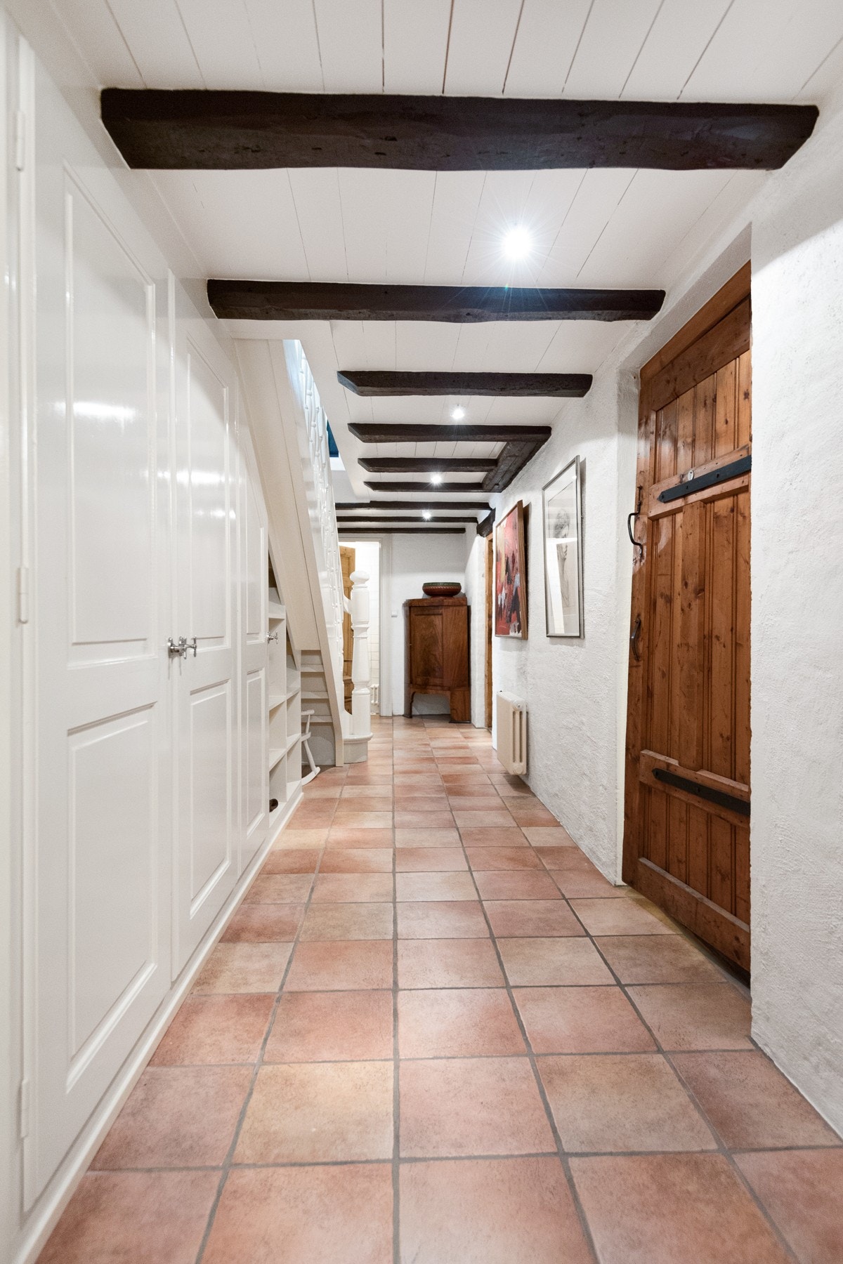 Gang/trapperom - Kjeller Galleribilde