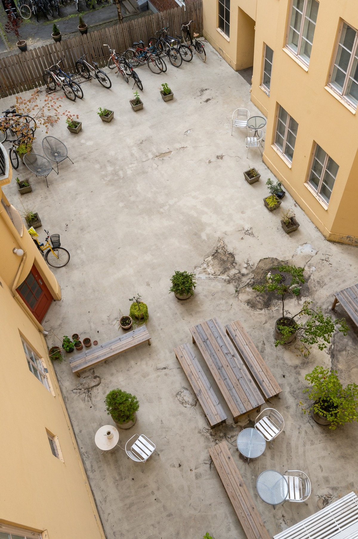 Bakgård Galleribilde