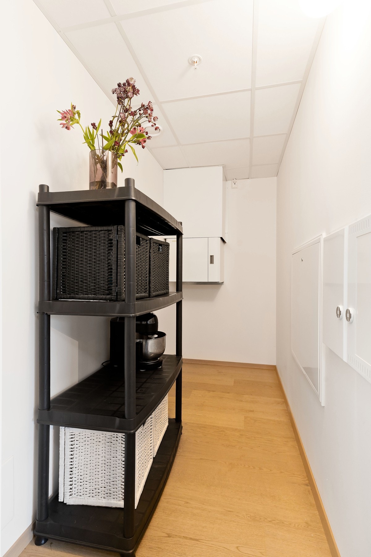 Leiligheten har en praktisk innvendig bod/teknisk rom. Galleribilde