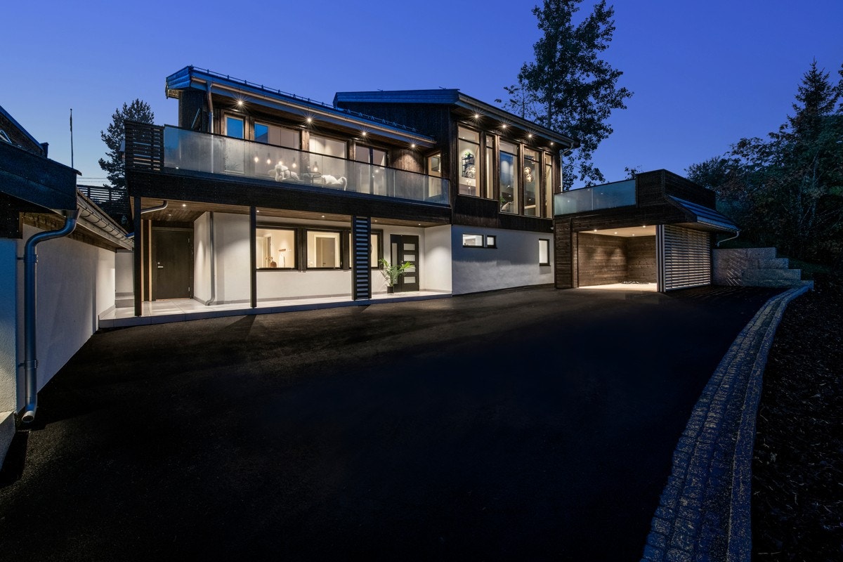 Takhøyden på hovedplan er ikke mindre enn imponerende og vindusløsningene like så. Galleribilde