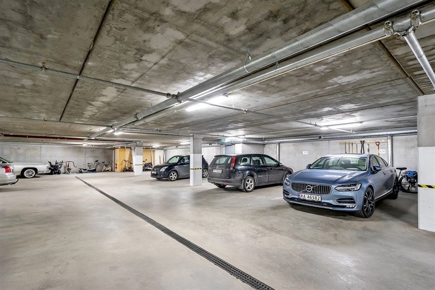 Felles garasjeanlegg Galleribilde