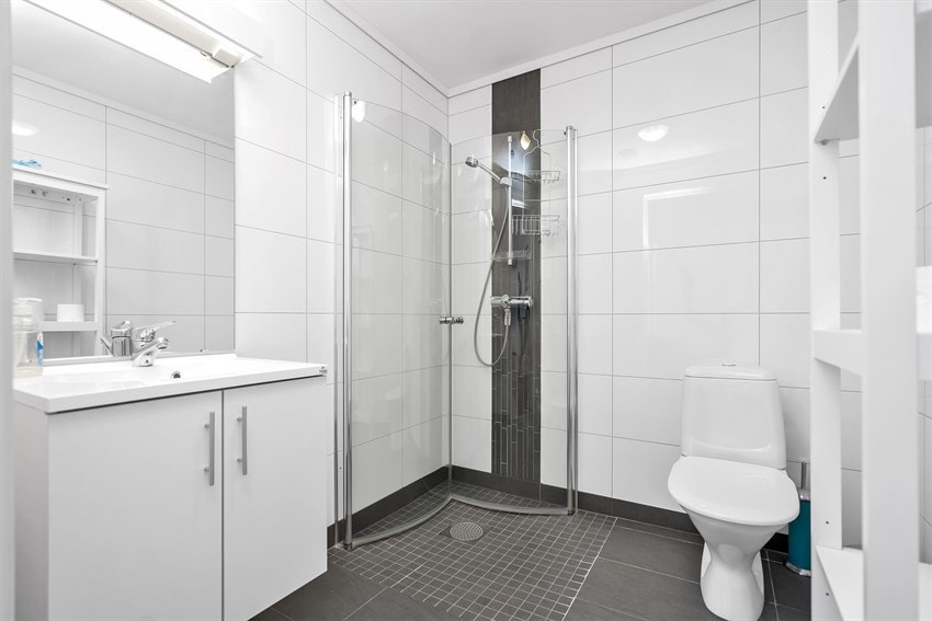 Baderom hybel 1 Galleribilde