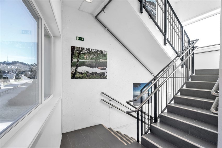 Felles trappegang med flotte Mandalsbilder Galleribilde