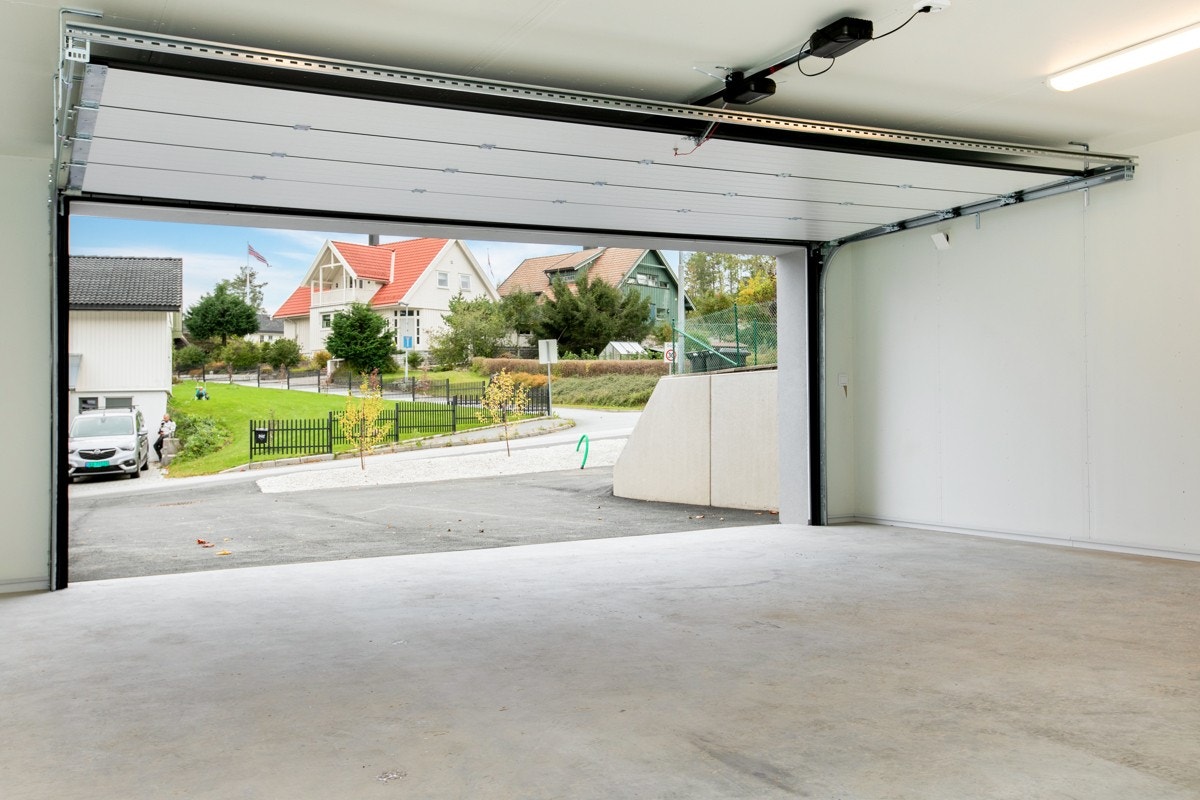 Stor eldrevet leddport Galleribilde