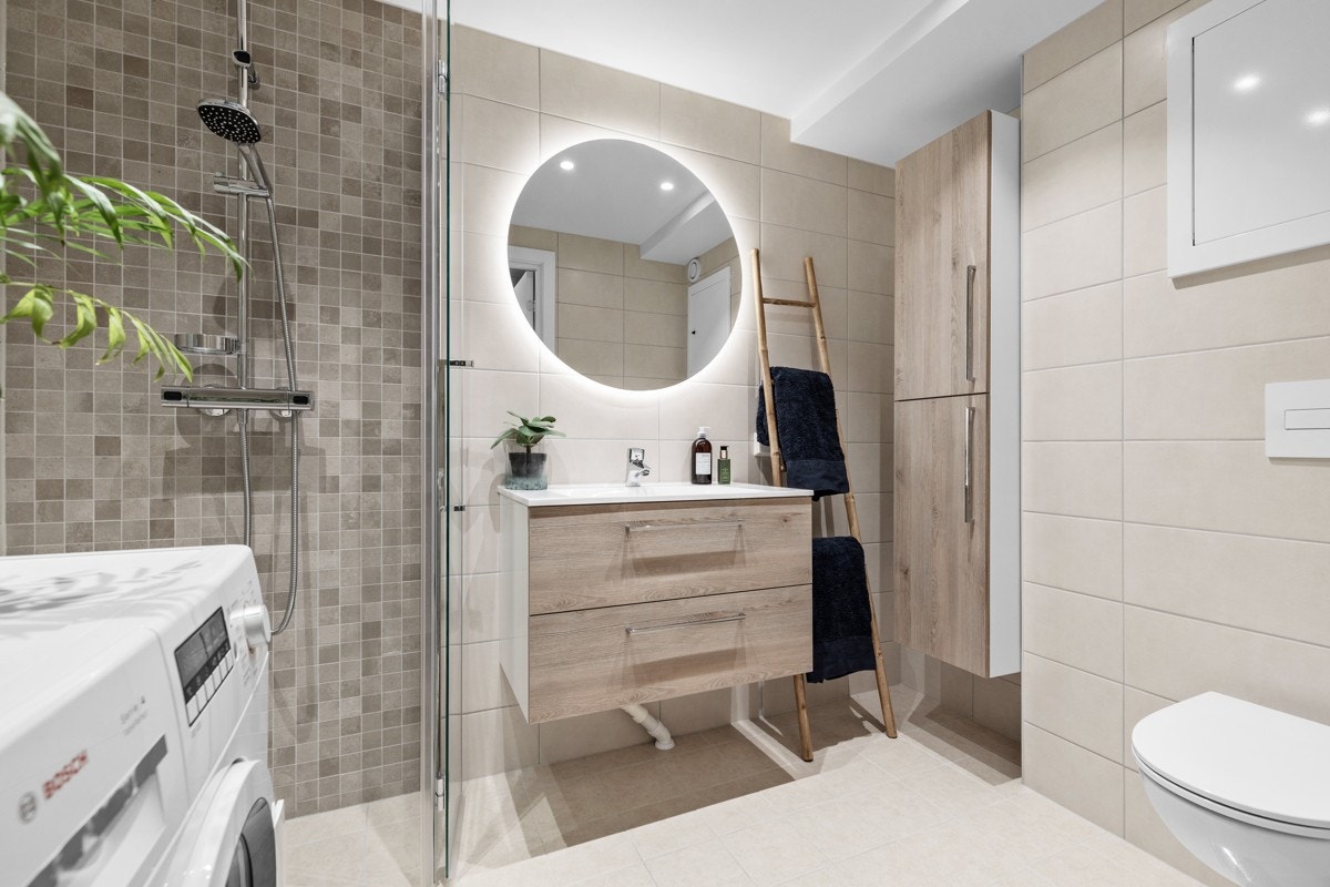 Dette er et godt sted å starte dagen, og varmekabler i gulvet sørger for ekstra komfort i hverdagen. Galleribilde