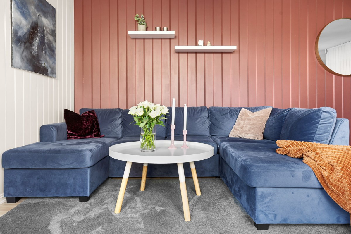 Her er det plass til stor sofagruppe