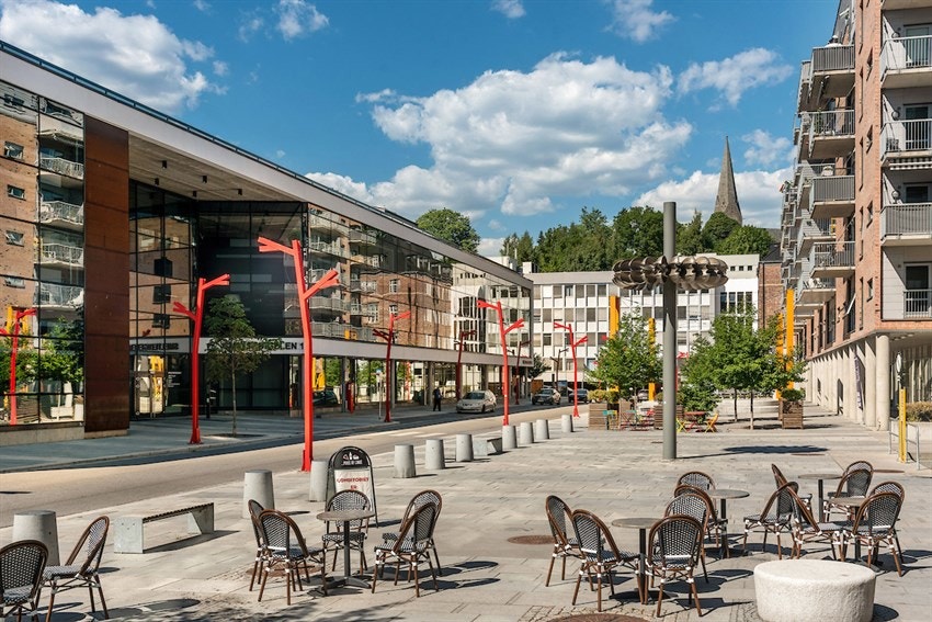 Kværnerbyen byr på hyggelige serveringssteder, matbutikk, blomsterbutikk m.m Galleribilde