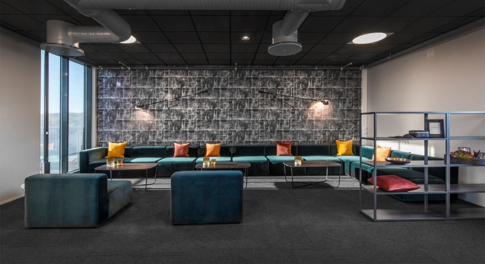 Mulighet for medlemskap i 8.etg, lounge og møterom for opptil 100 pers. Galleribilde