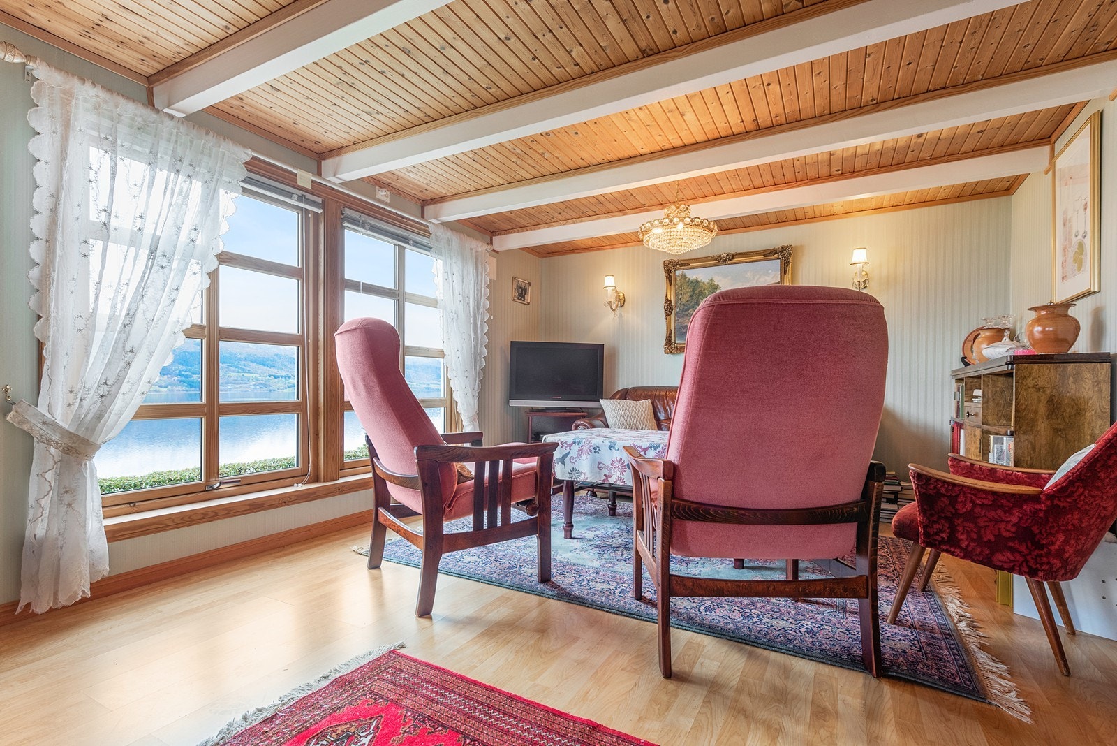 Stue i boligens østre del. Galleribilde