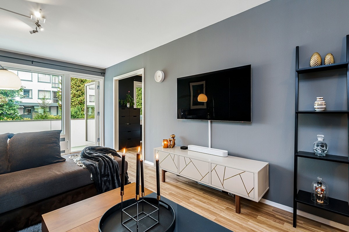 Leilighetens veggflater er nylig malt. Galleribilde