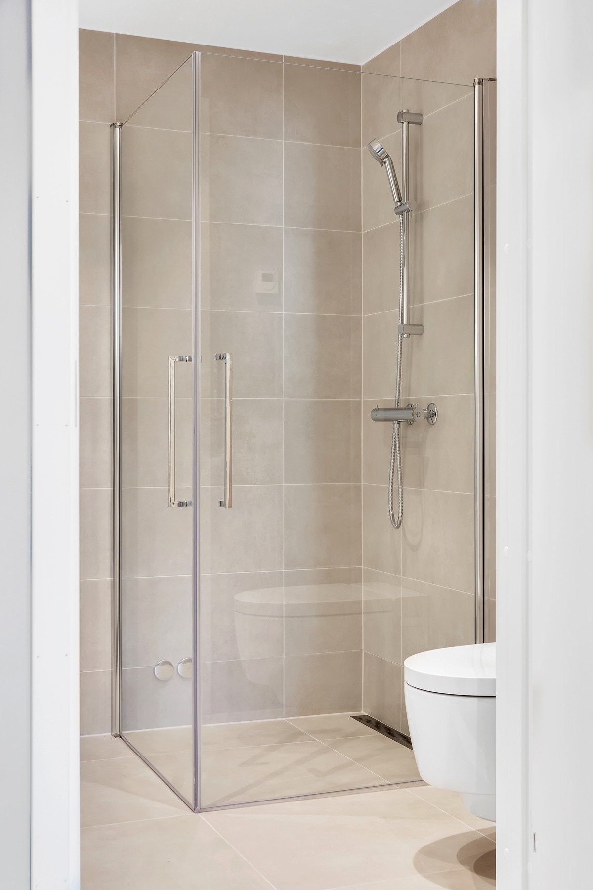 Dusjnisje. Galleribilde