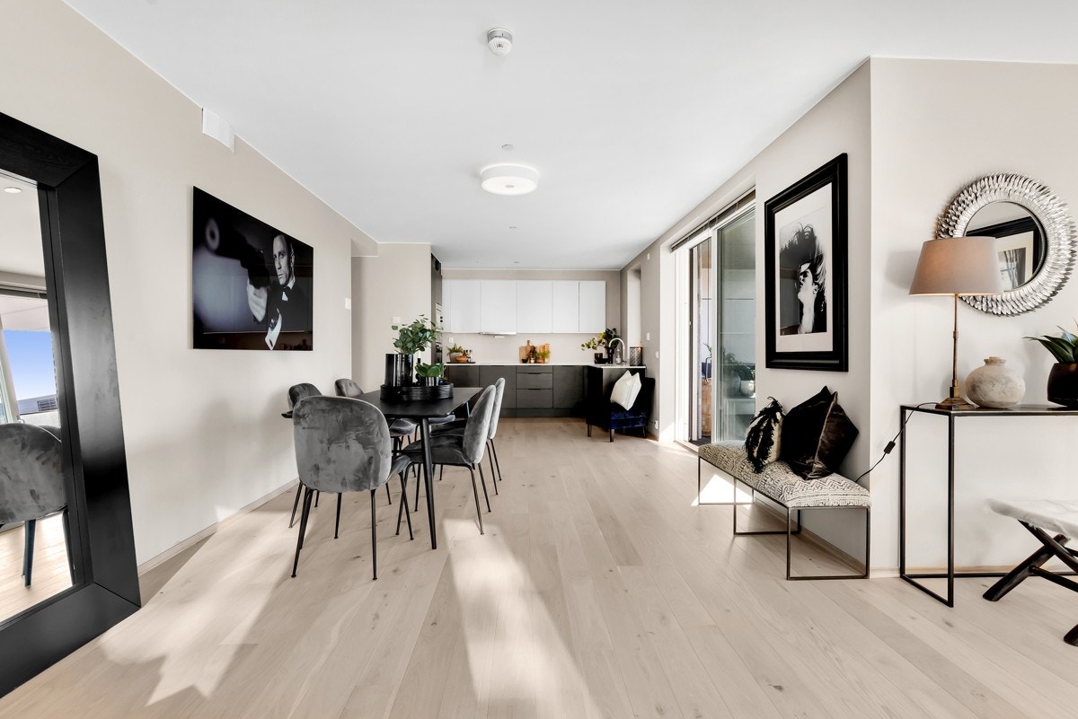 Stue/spisestue. Galleribilde