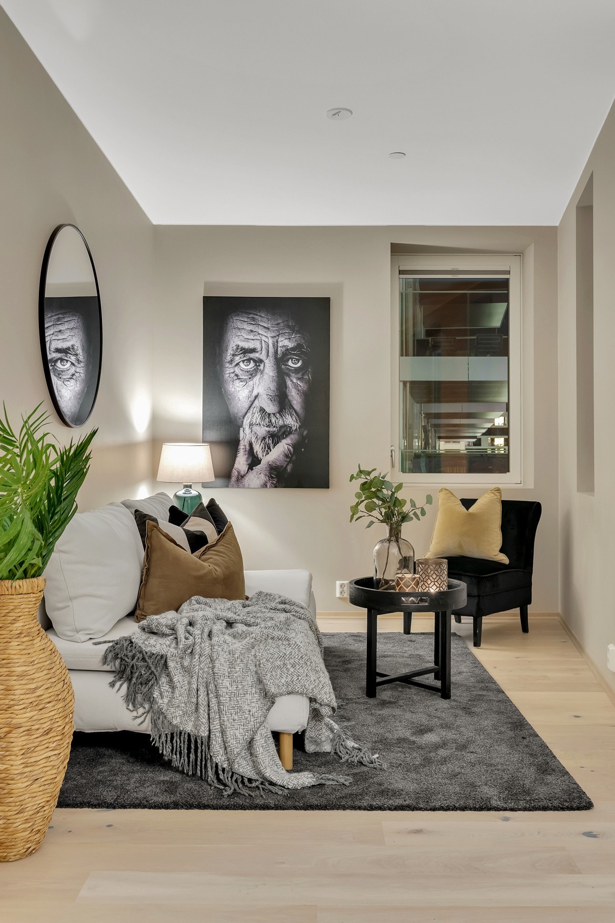 Leiligheten er malt i en delikat fargepalett. Galleribilde