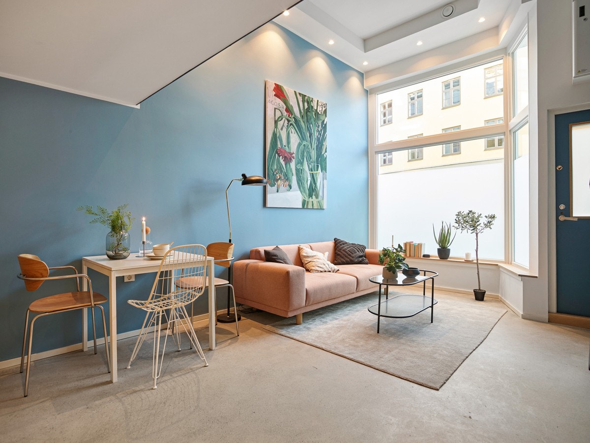 En særdeles lekker studioleilighet med takhøyde opptil 3,75m! Galleribilde