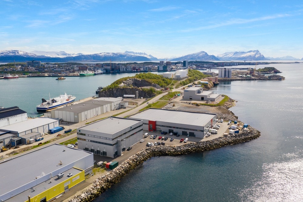Bygget sett fra nord-vest, med Burøya og Bodø sentrum i bakgrunnen Galleribilde