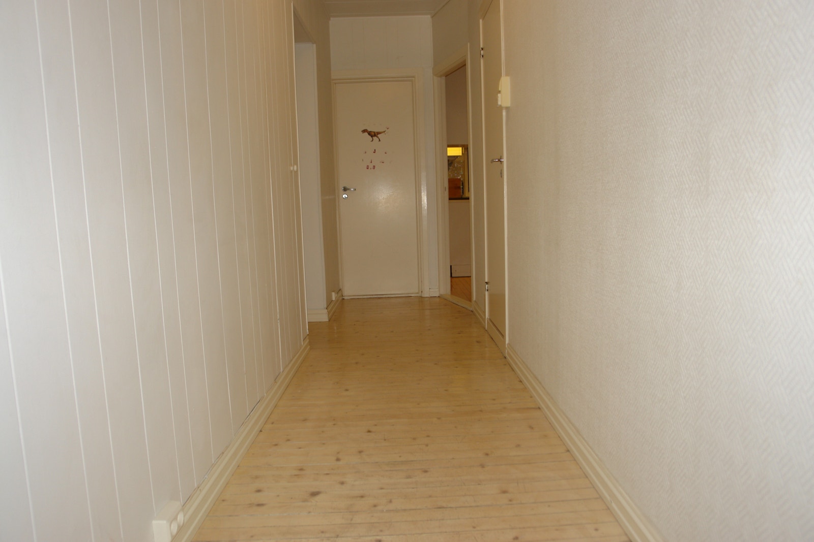 romslig gang Galleribilde