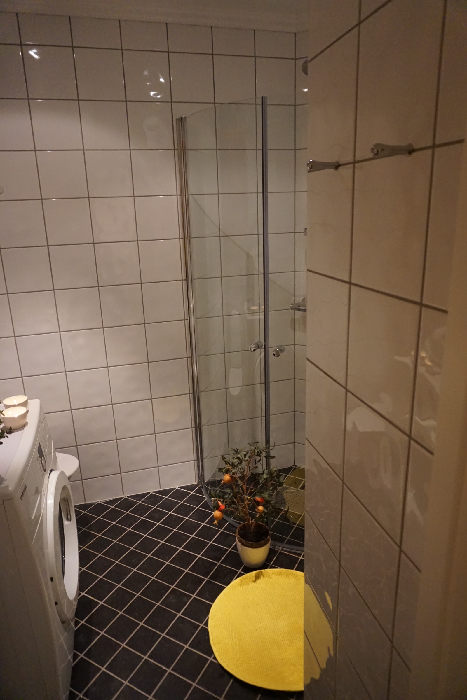 Lyst bad. Moderne. Koselig. Galleribilde