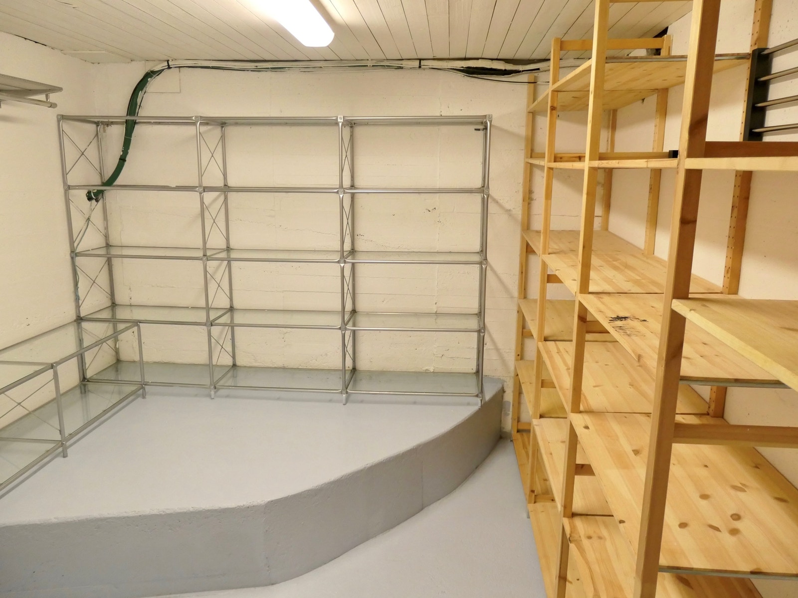 Meget stor bod Galleribilde