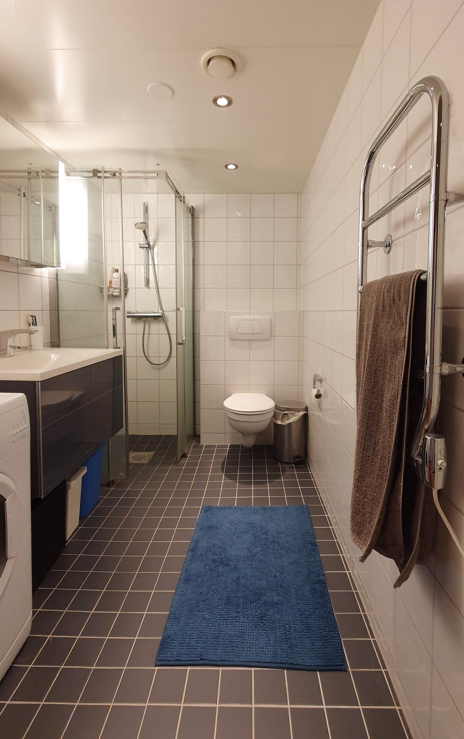 Moderne, stort bad Galleribilde