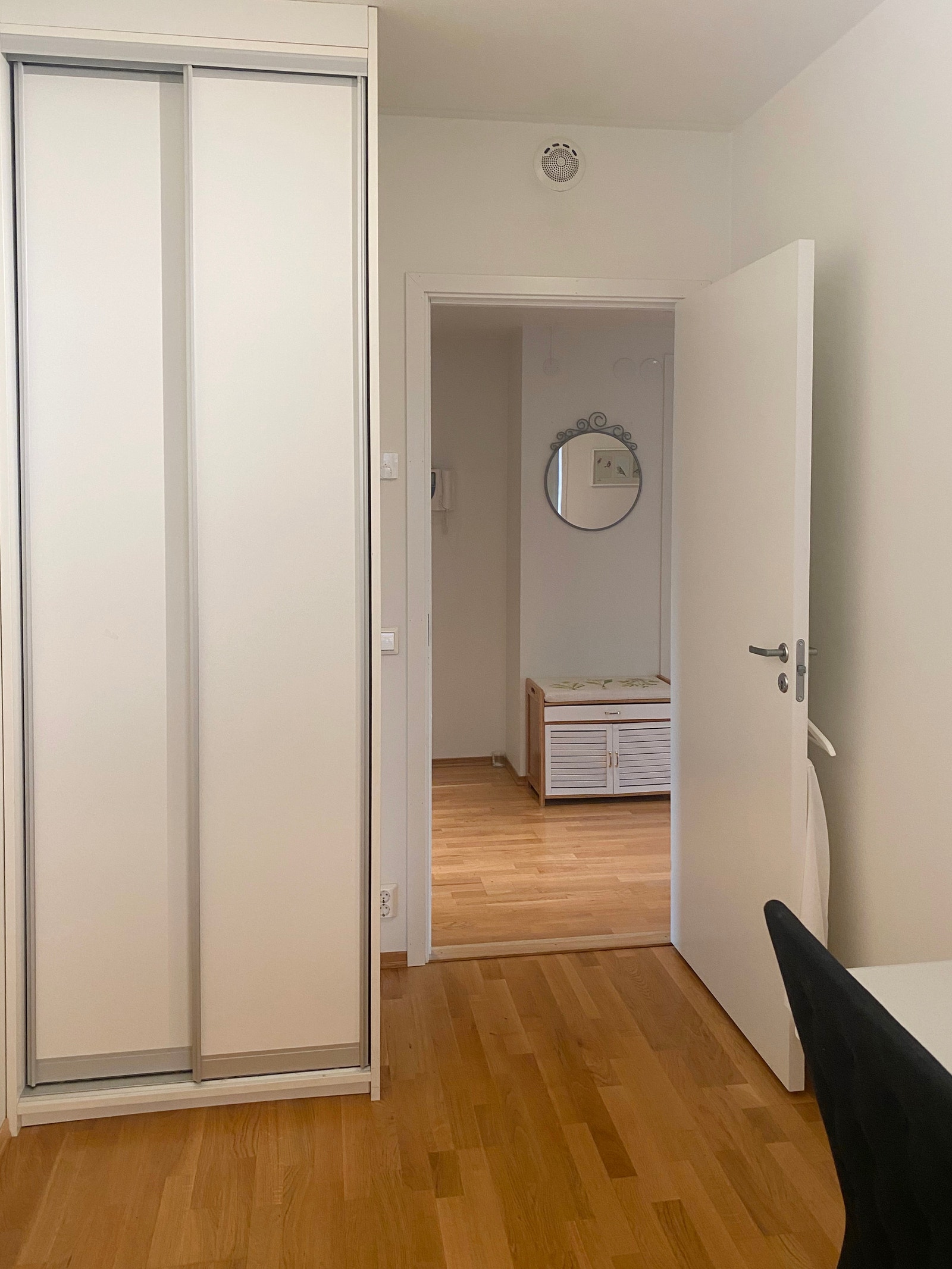 Sov 2 / kontor Galleribilde