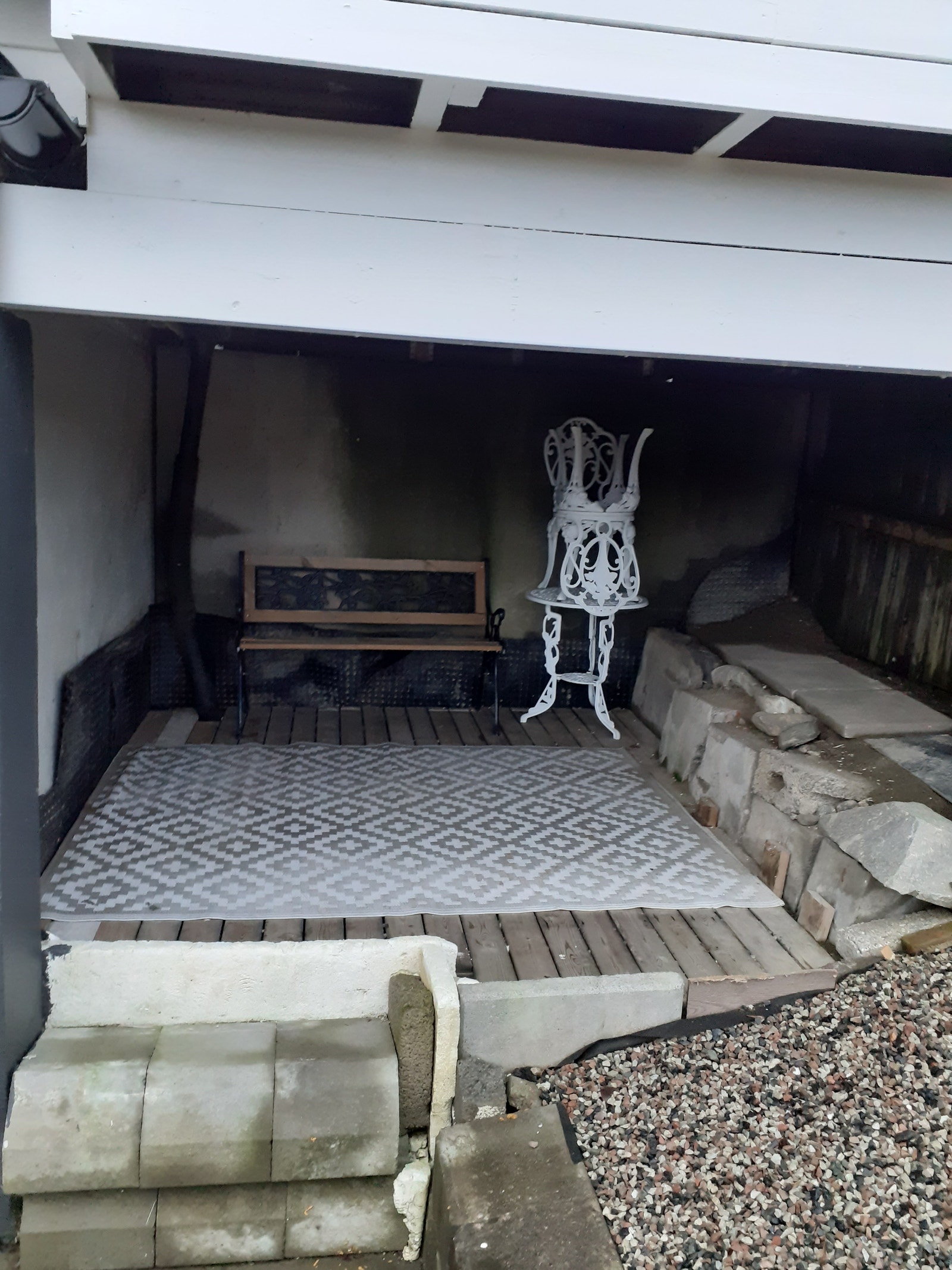 Lagringsplass ute med tak Galleribilde