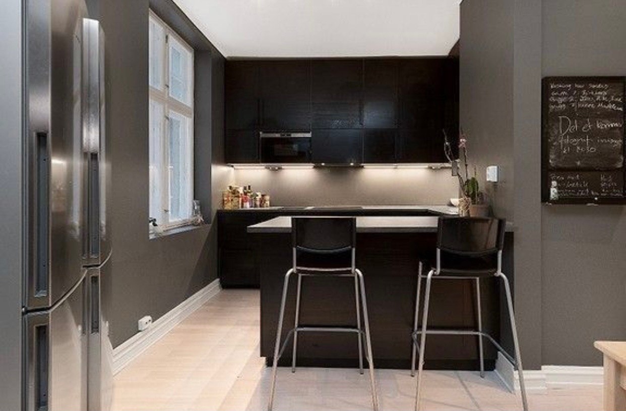 Flere sitteplasser og god belysning. Hyggelig atmosfære. Galleribilde