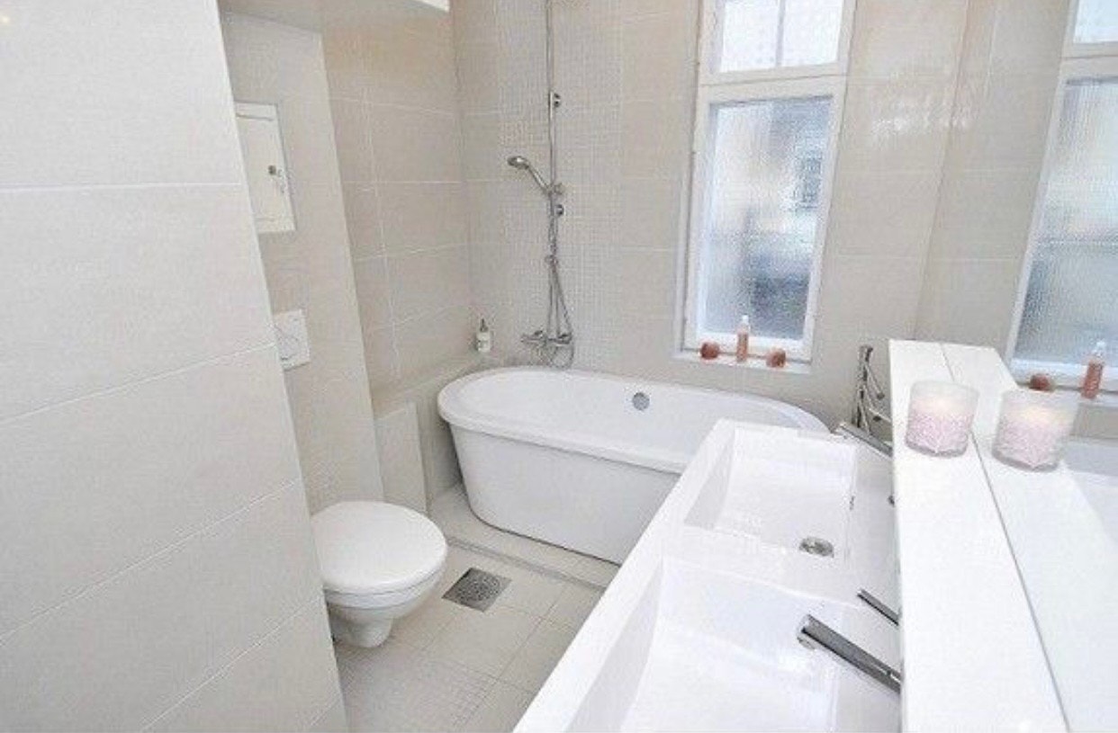 Store bad. Galleribilde