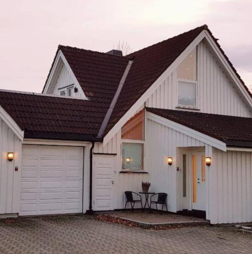 Fasade hus Galleribilde