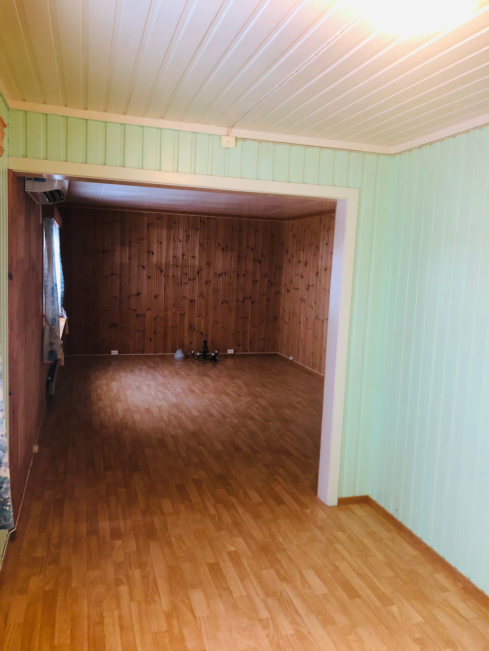 Stue 2 etasje fra vest-vinkel Galleribilde