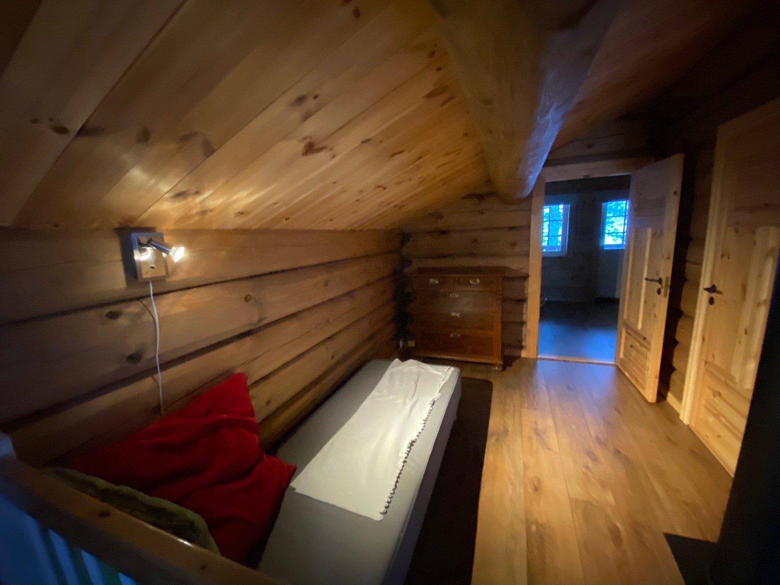 Gang i 2. etasje. Muligheter for en ekstra soveplass. Galleribilde