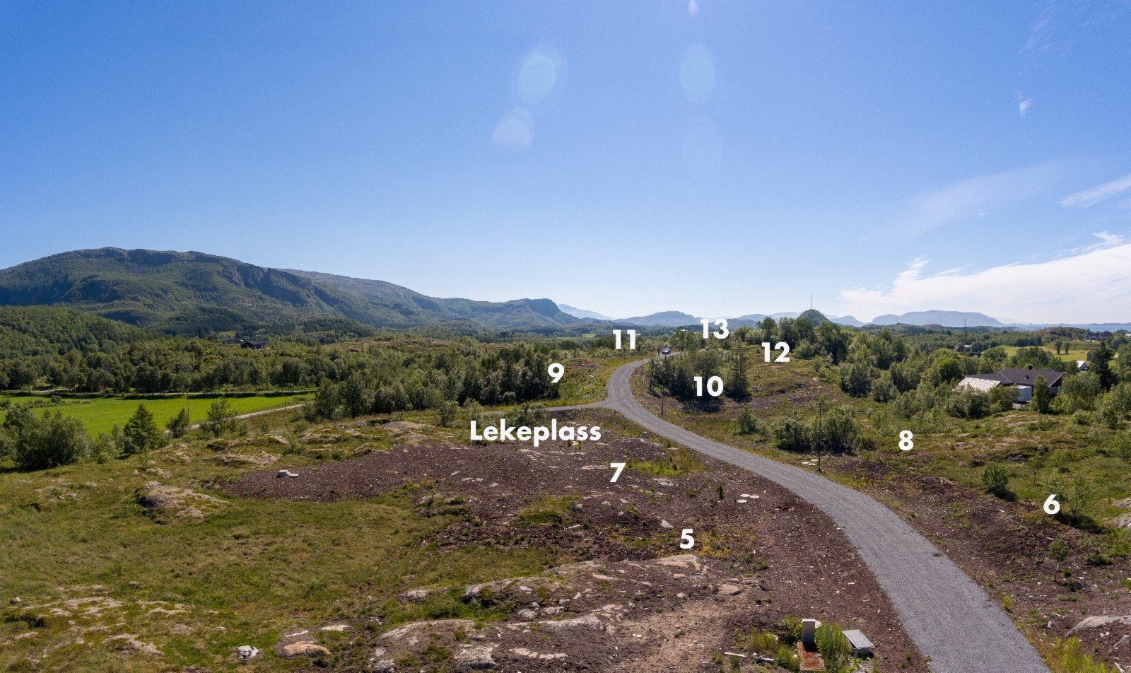 Hver tomt kan bebygges med inntil 250 kvm. (BYA) Galleribilde