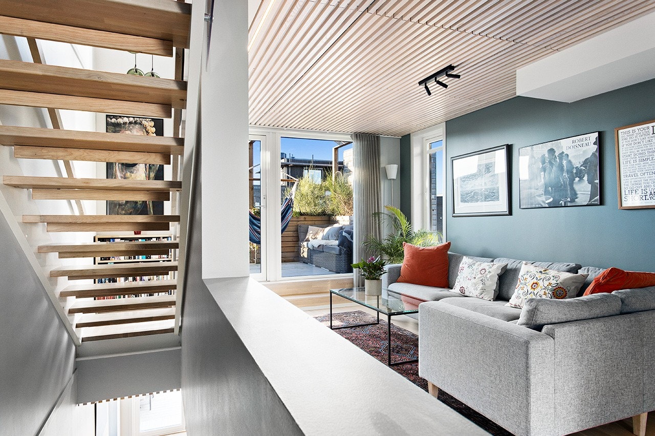 Stuen er lys og trivelig. Galleribilde