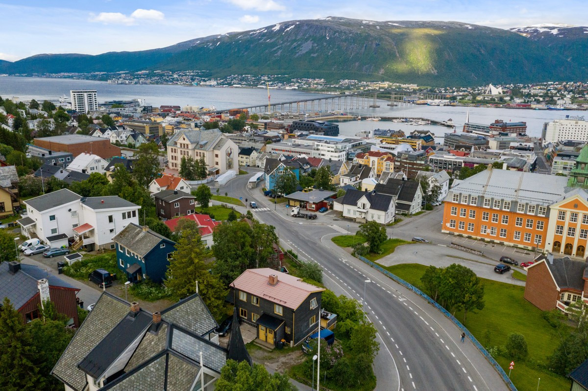 Eiendommen ligger et stainkast unna alt av sentrums fasiliteter