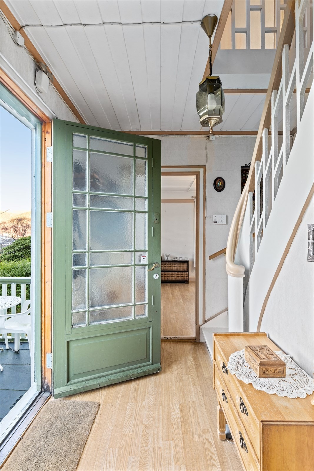 Velkommen inn. Alt av utstyr og inventar medfølger Galleribilde