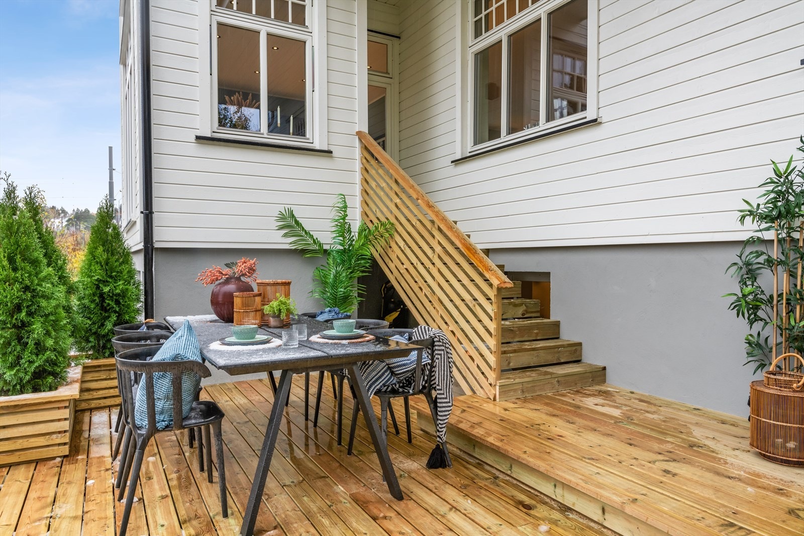 Markterrasse. Galleribilde