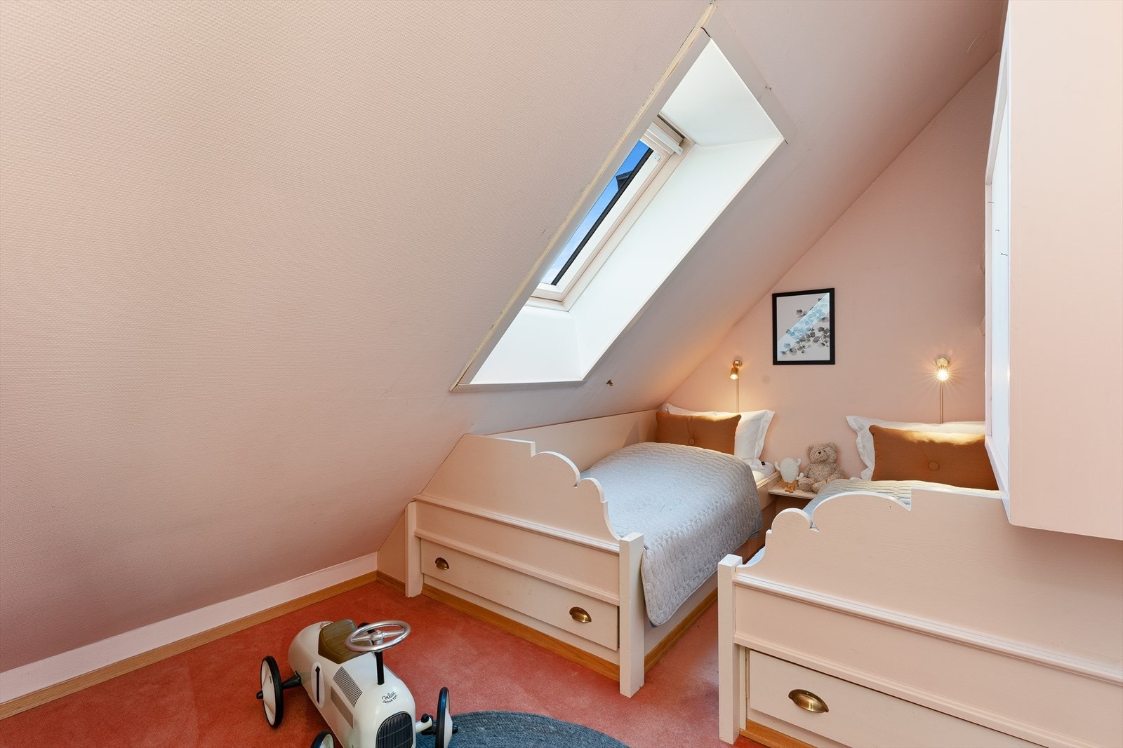 Soverom 3 er byggemeldt som bod og ikke godkjent for varig opphold. Galleribilde