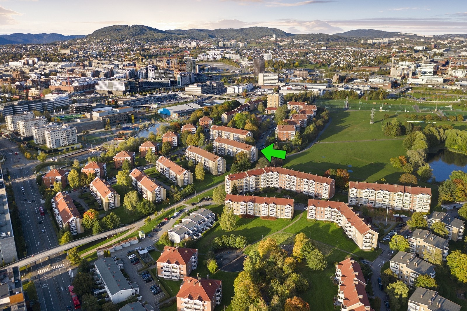 Boligen har flott, intern beliggenhet i borettslaget. Galleribilde