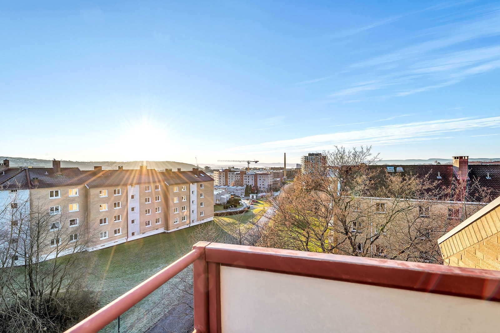 Her har man et meget hyggelig utsyn mot flotte grøntområder og naboborettslaget på Lilleberg. Galleribilde
