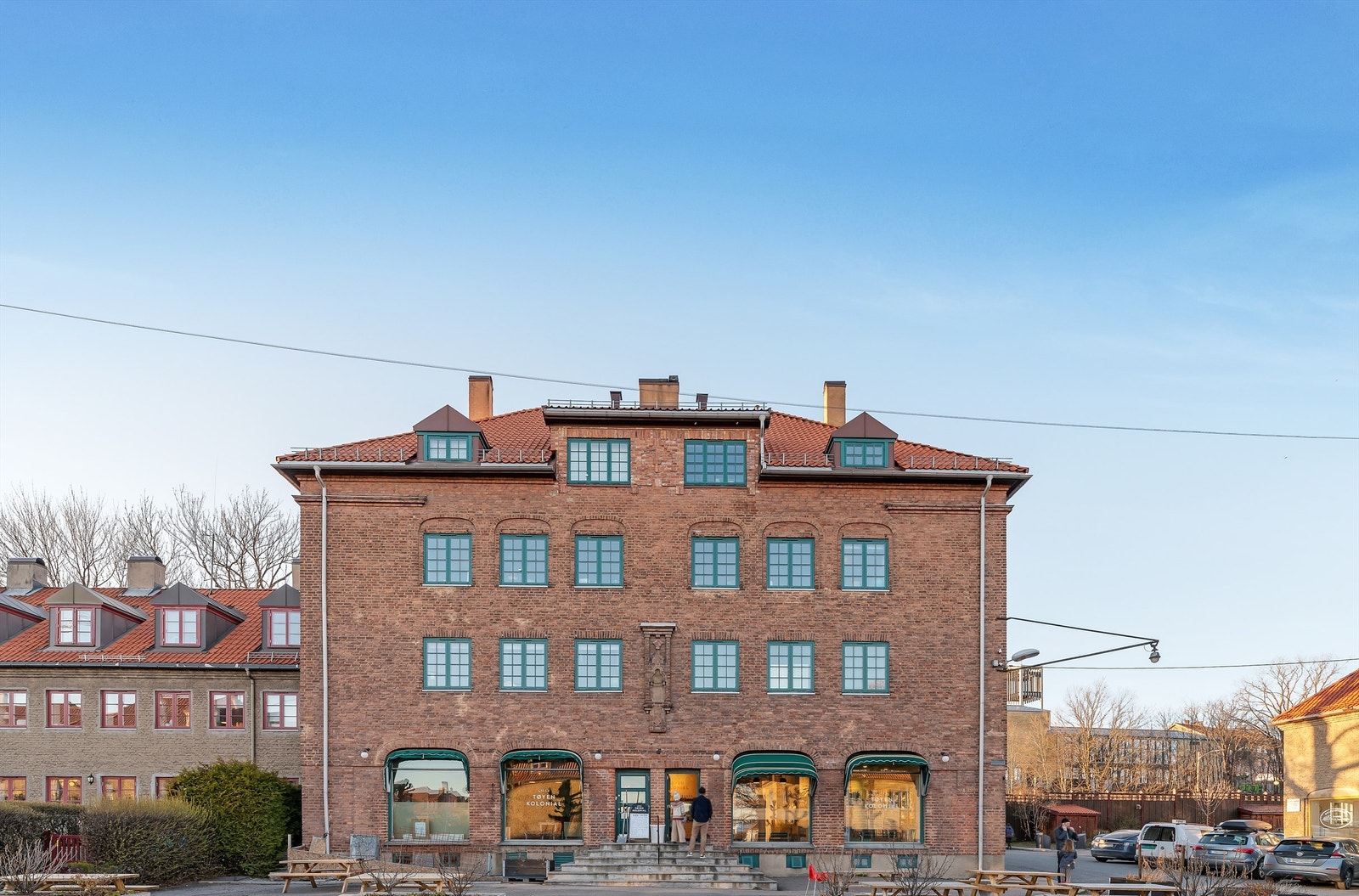 Det er heller ikke langt bort til flotte Lille Tøyen Hageby med Lille Tøyen Kolonial. Galleribilde