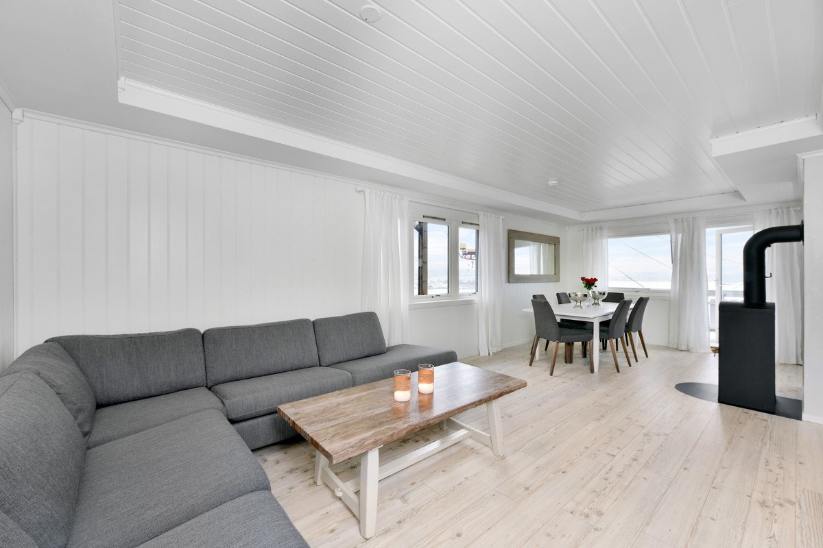 Leiligheten har en romslig stue. Galleribilde