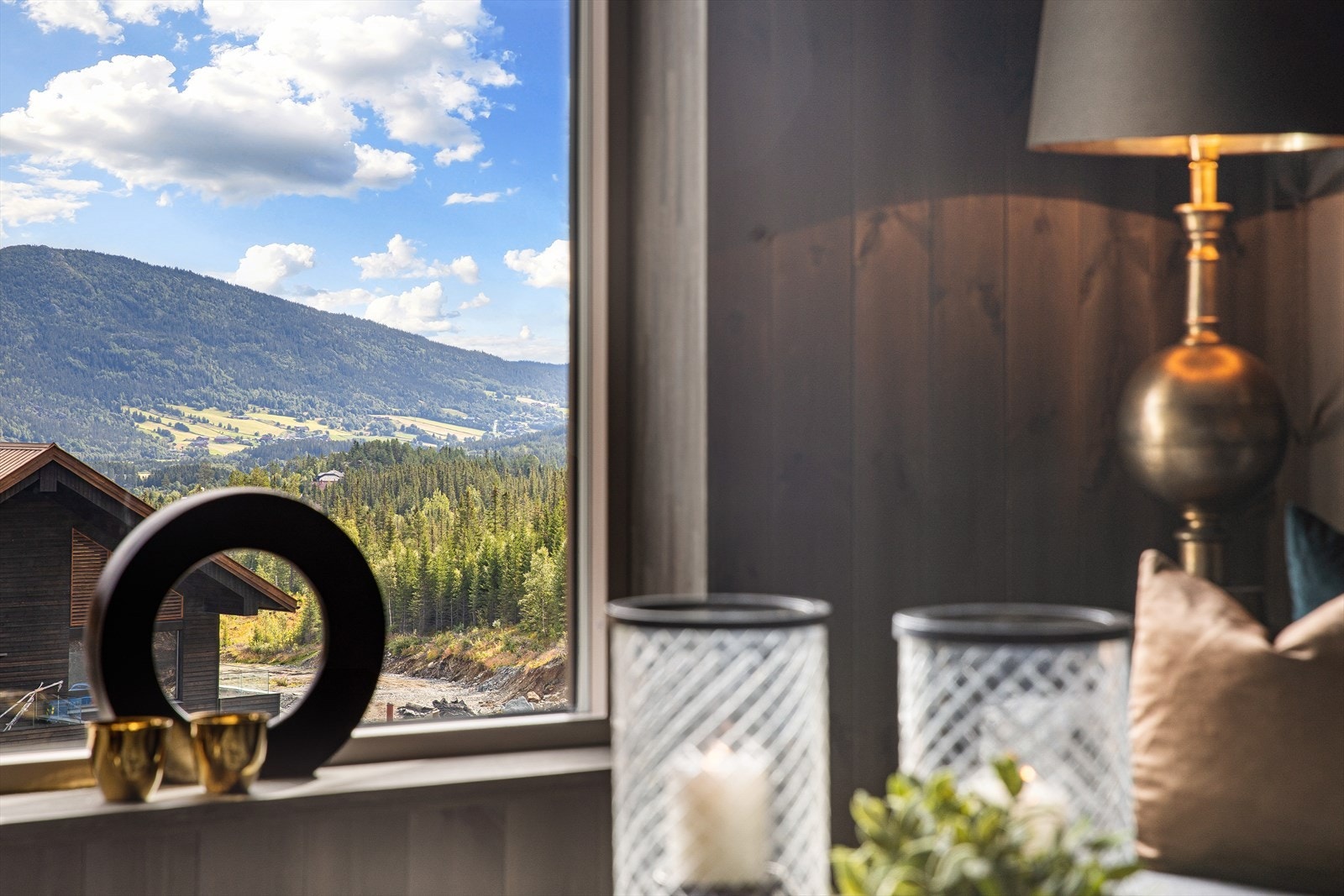 - Leiligheten har en god beliggenhet med god utsikt mot Hemsedal sentrum - Galleribilde