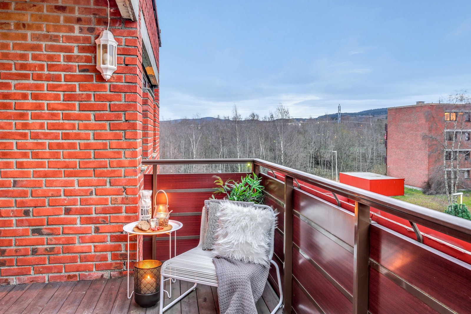 Flott utsikt fra balkong og gode solforhold. Galleribilde