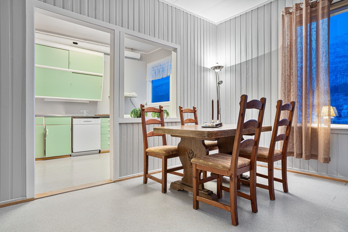 God plass til spisestuebord