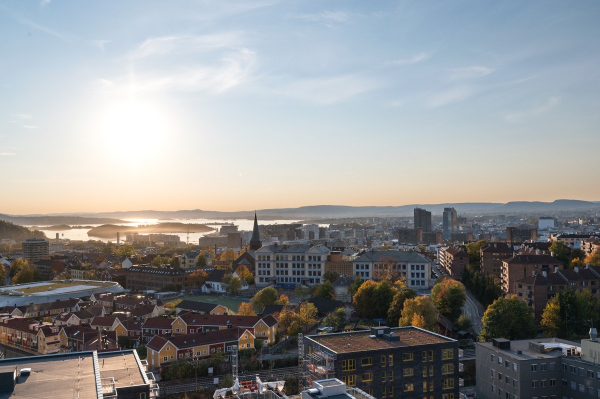 - Fantastisk utsikt fra balkong, men ingen innsyn - Galleribilde
